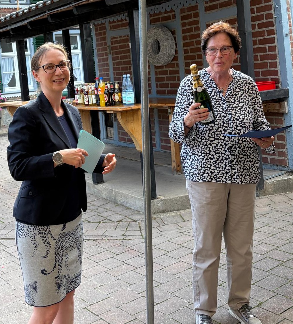 Uschi Schurz erhielt die silberne Ehrennadel unseres Bundesverbands
